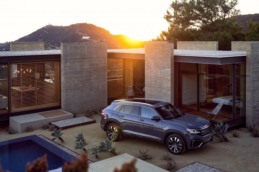  Volkswagen Atlas Cross Sport SEL R-Line 2020 года  (фото 25 из 43)